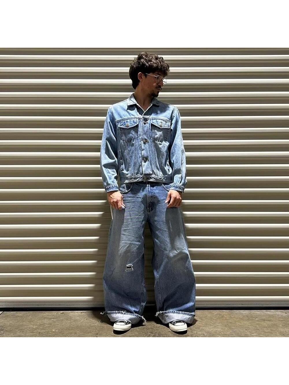 Vintage Y2K women’s Arizona light wash Jean jacket